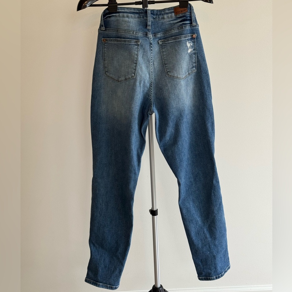 Judy Blue Distressed boyfriend fit Jeans women’s size 9/29 - Picture 2 of 7